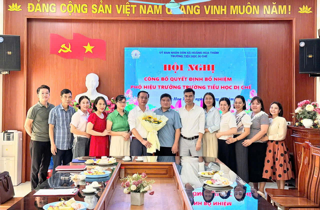 <a href='https://tieuhocthcshungdao.hungyen.edu.vn/tin-tuc/hoi-nghi-cong-bo-quyet-dinh-bo-nhiem.html'>HỘI NGHỊ CÔNG BỐ QUYẾT ĐỊNH BỔ NHIỆM</a>