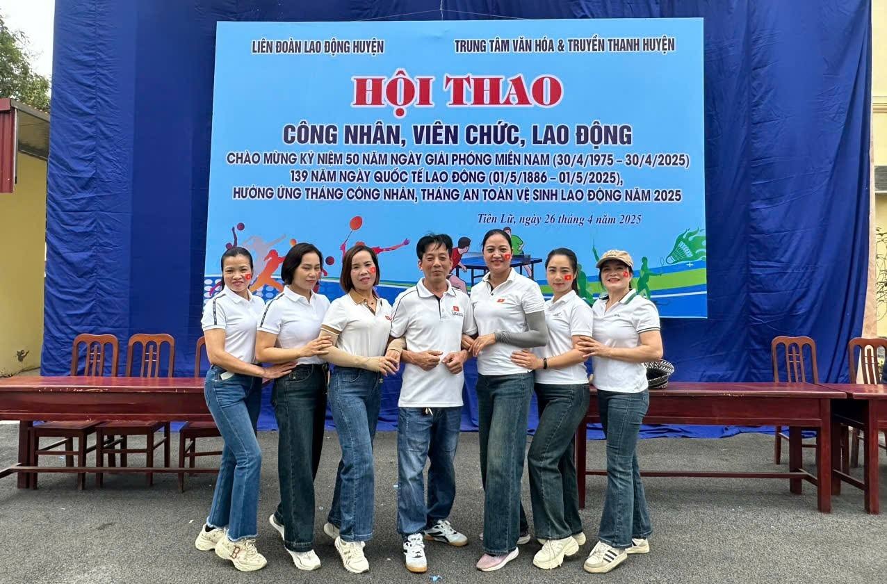 <a href='https://tieuhocthcshungdao.hungyen.edu.vn/tin-tuc/hoi-thao-cong-nhan-vien-chuc-lao-dong-chao-mung-50-nam-giai-phong-mien-nam-va-139-nam-ngay-quoc-te-lao-dong.html'>Hội thao công nhân, viên chức, lao động Chào mừng 50 năm giải phóng miền Nam và 139 năm Ngày Quốc tế lao động</a>